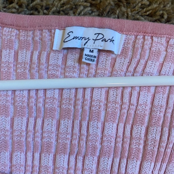 Pink top - Picture 3 of 3